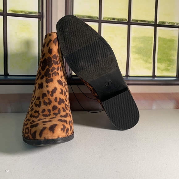 A New Day Women's Ellie Leopard Chelsea Boots Brown Animal - Picture 5 of 5